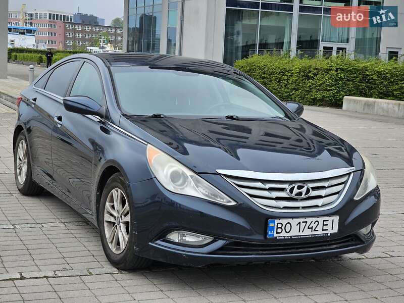 Hyundai Sonata 2013