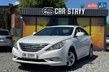 Седан Hyundai Sonata 2013 в Стрию