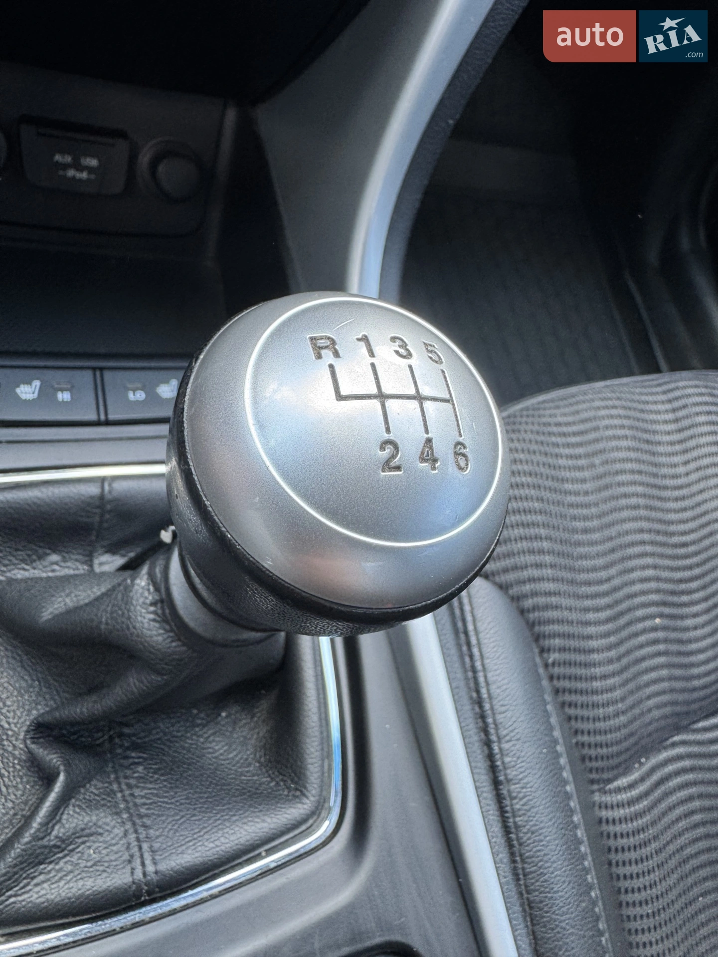 2010 Hyundai Sonata - мініатюра 28