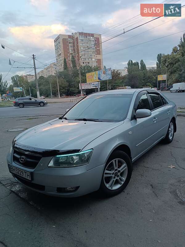 Hyundai Sonata 2006