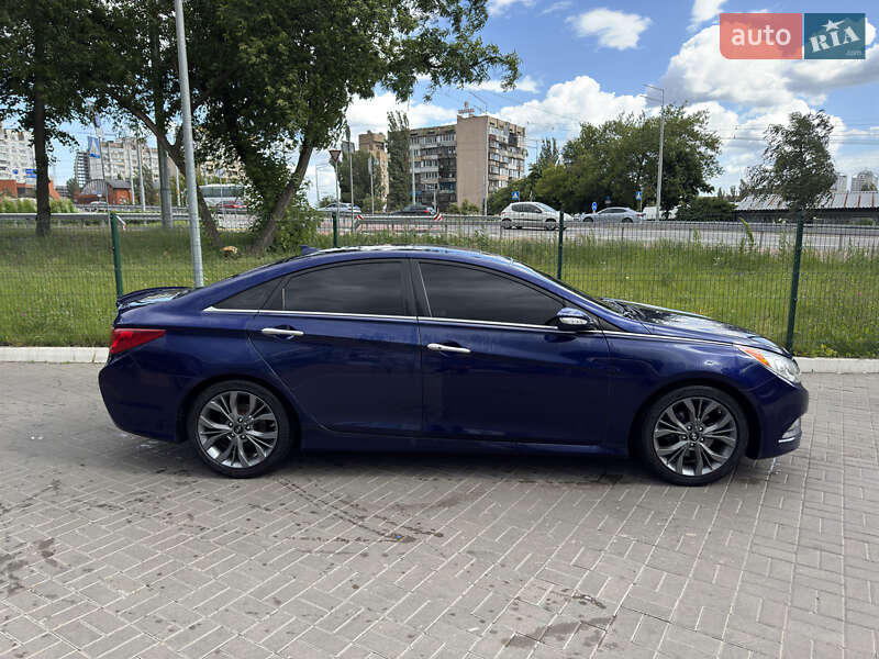 Седан Hyundai Sonata 2013 в Киеве