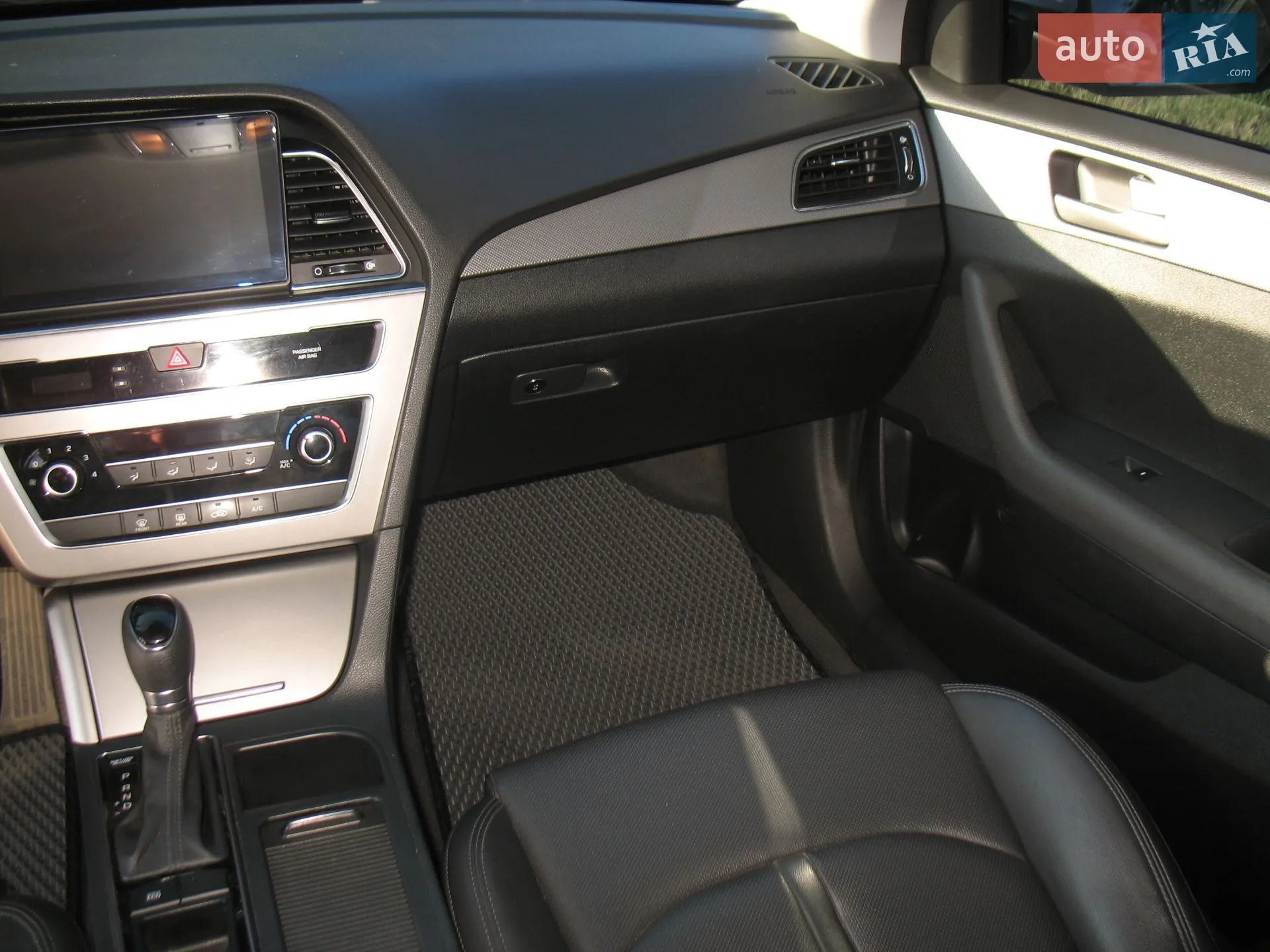 2016 Hyundai Sonata - мініатюра 16