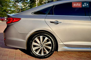 Седан Hyundai Sonata 2015 в 