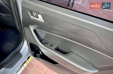 Седан Hyundai Sonata 2015 в 