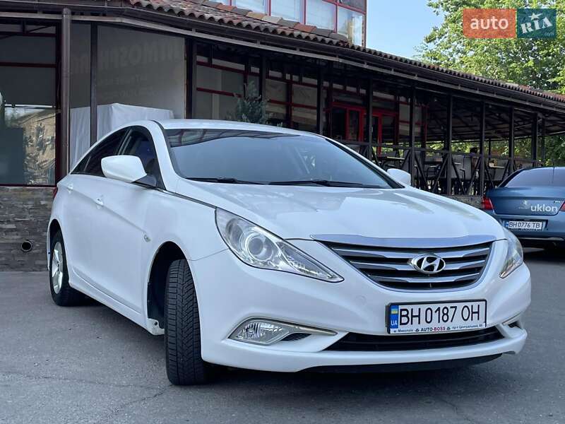Hyundai Sonata 2013