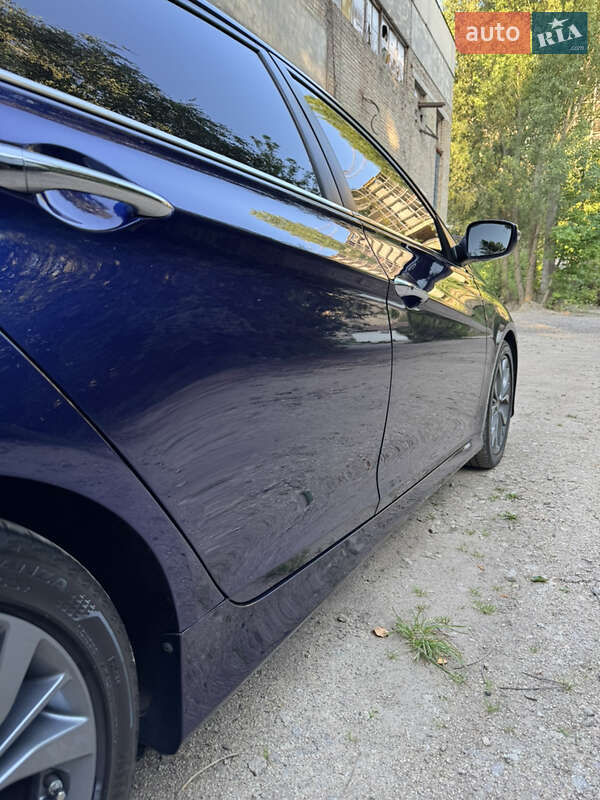 Седан Hyundai Sonata 2013 в Киеве