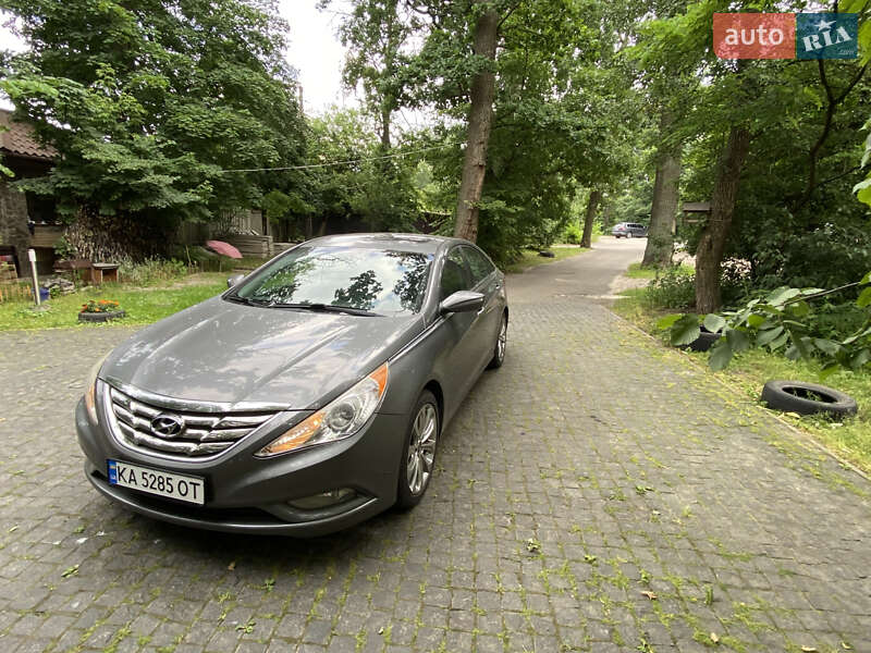 Hyundai Sonata 2012
