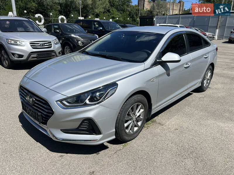 Седан Hyundai Sonata 2017 в Киеве