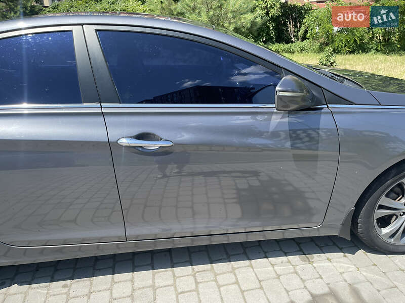 Седан Hyundai Sonata 2011 в Львові