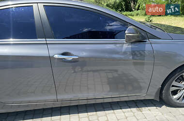 Седан Hyundai Sonata 2011 в 