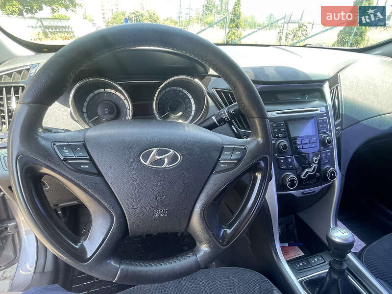 Седан Hyundai Sonata 2011 в Львові