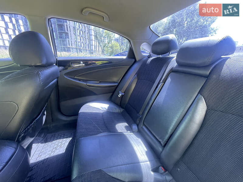 Седан Hyundai Sonata 2011 в Львові