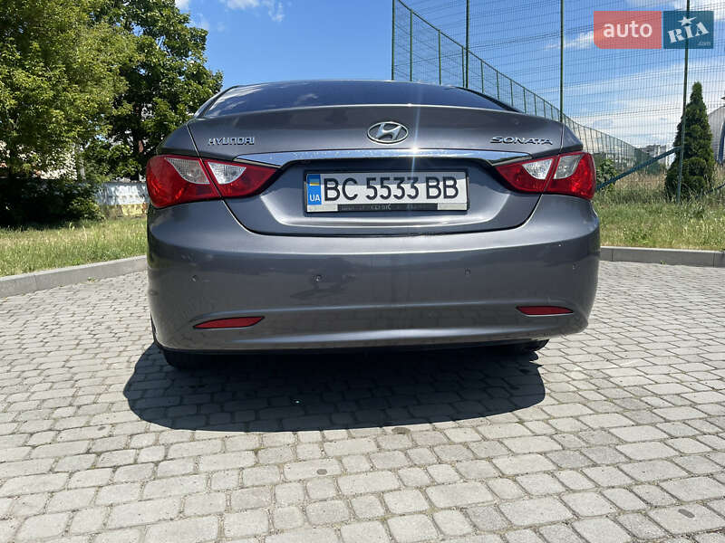 Седан Hyundai Sonata 2011 в 