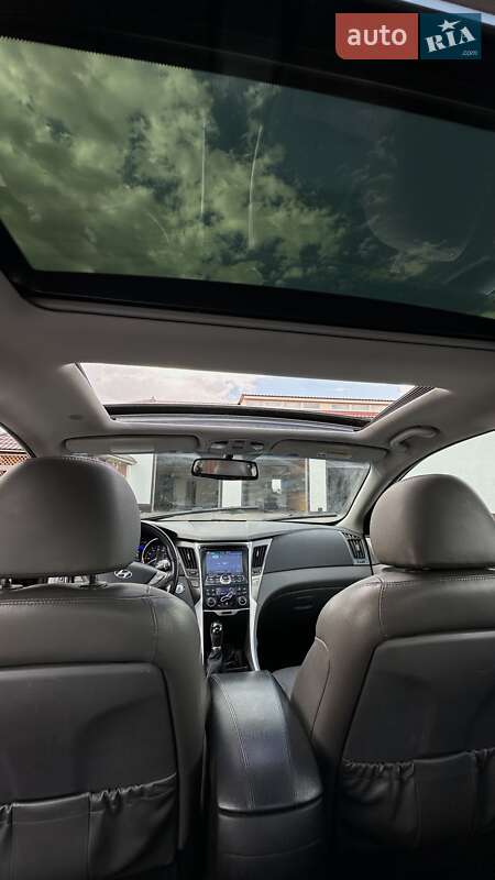 Седан Hyundai Sonata 2014 в Вознесенську фото 16 Седан Hyundai Sonata 2014 в Вознесенську