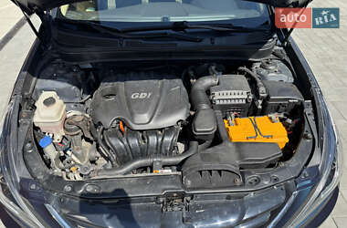 Седан Hyundai Sonata 2010 в 