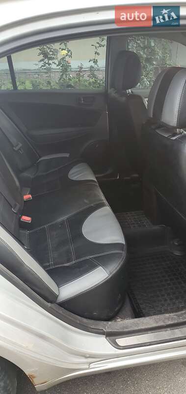 Седан Hyundai Sonata 2009 в Киеве