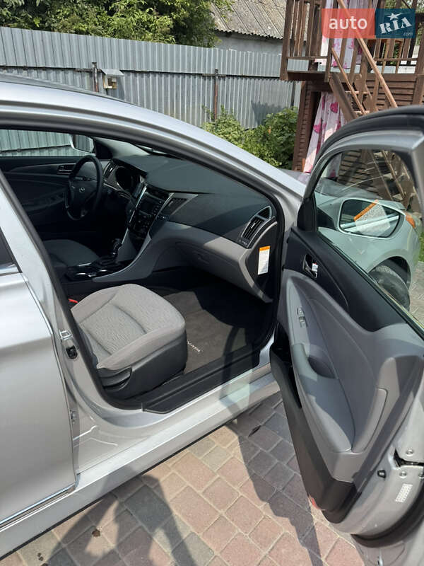 Седан Hyundai Sonata 2014 в Киеве фото 30 Седан Hyundai Sonata 2014 в Киеве