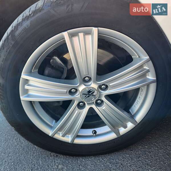 Седан Hyundai Sonata 2015 в Львове