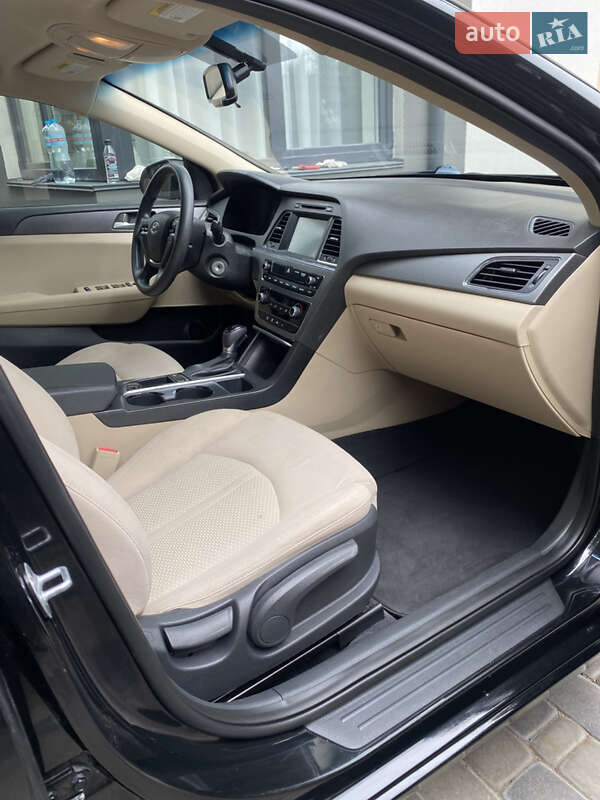 Седан Hyundai Sonata 2016 в Киеве