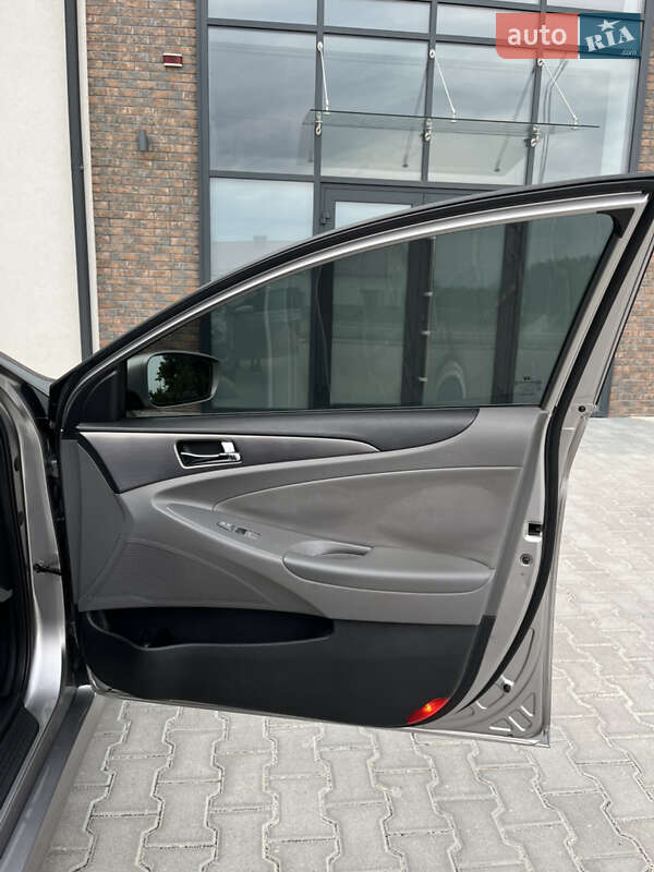 Седан Hyundai Sonata 2012 в Тернополе