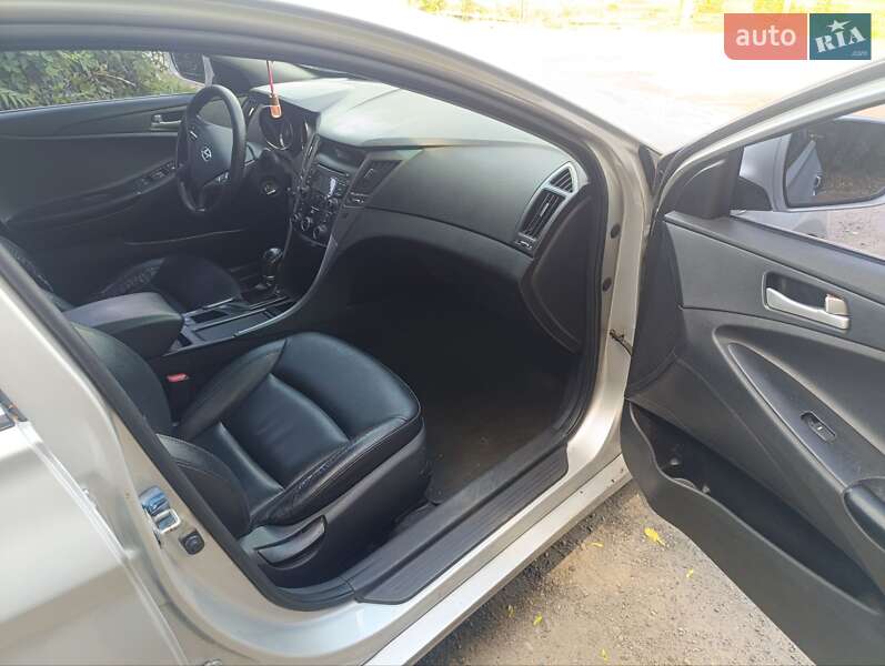 Седан Hyundai Sonata 2014 в Днепре фото 2 Седан Hyundai Sonata 2014 в Днепре
