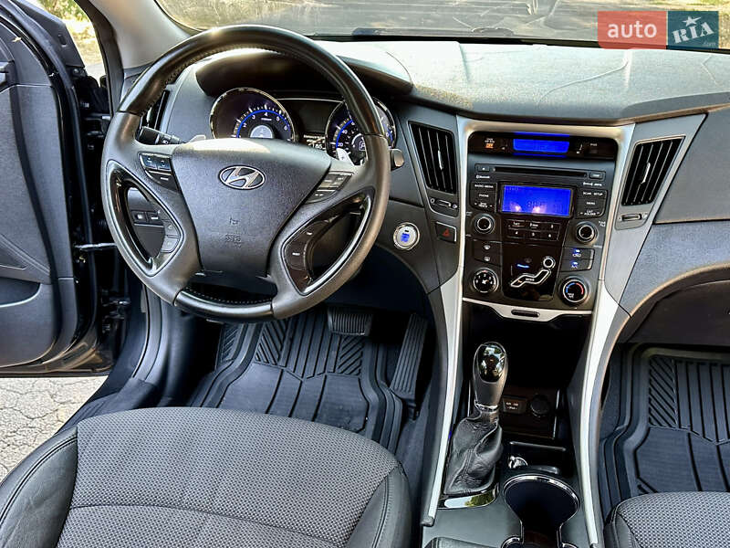Седан Hyundai Sonata 2013 в Одессе