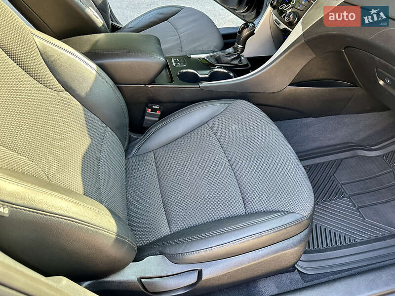 Седан Hyundai Sonata 2013 в Одессе