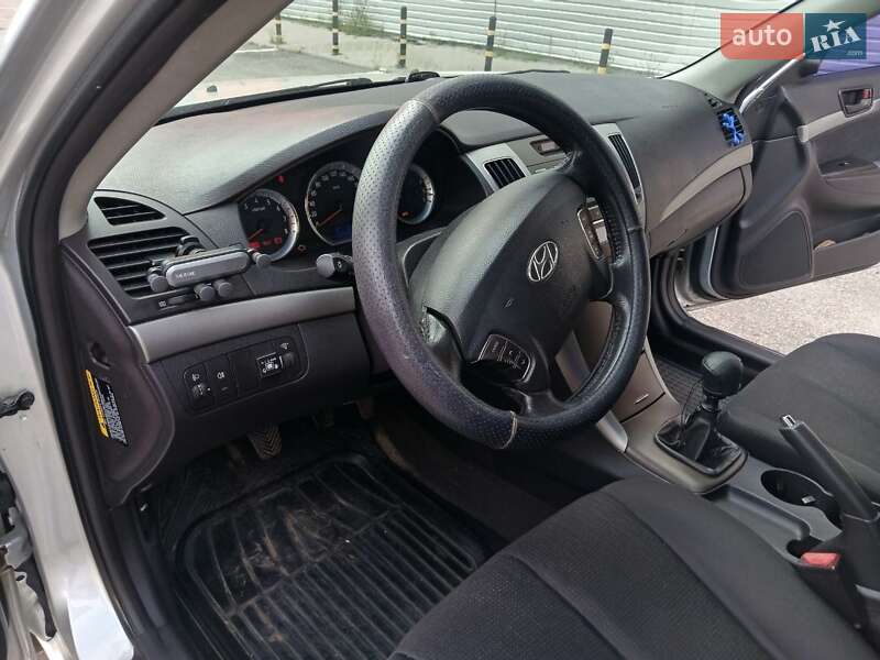 Седан Hyundai Sonata 2009 в Харькове