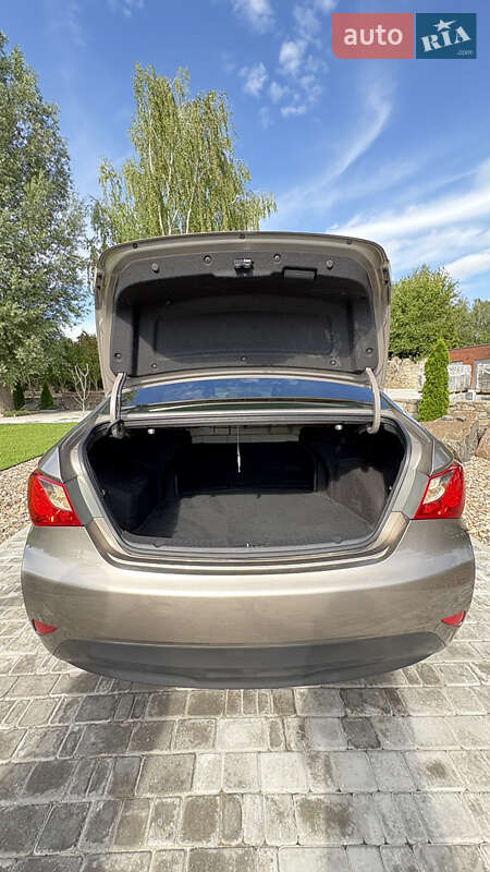 Седан Hyundai Sonata 2013 в Каменец-Подольском