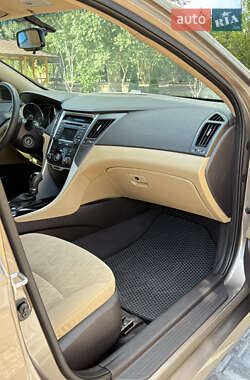 Седан Hyundai Sonata 2013 в Каменец-Подольском