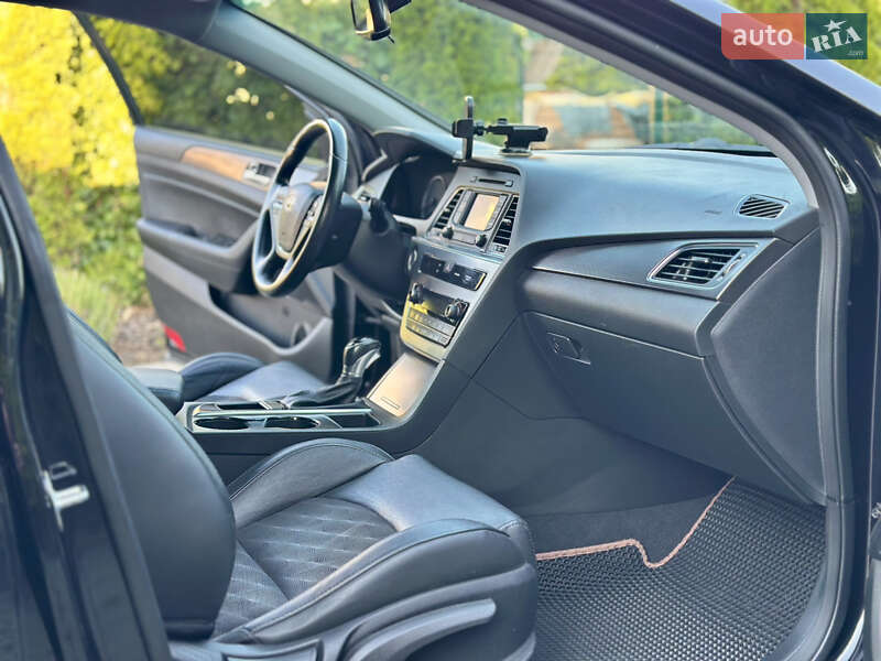Седан Hyundai Sonata 2015 в Одессе