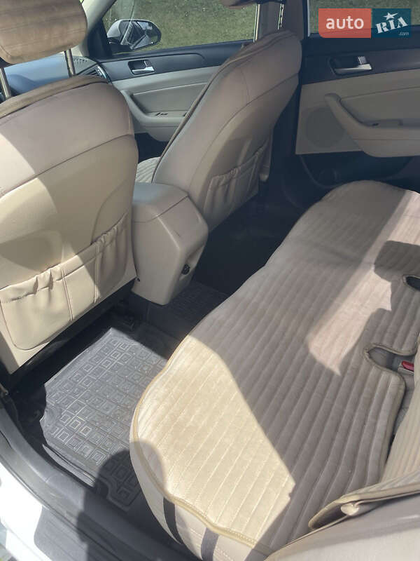 Седан Hyundai Sonata 2015 в Пирятині