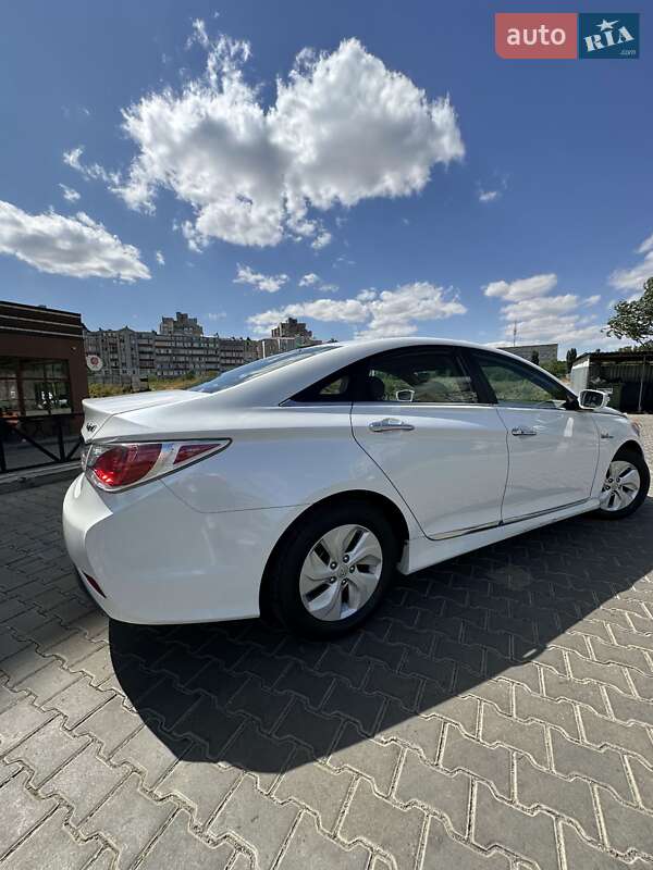 Седан Hyundai Sonata 2014 в Чорноморську