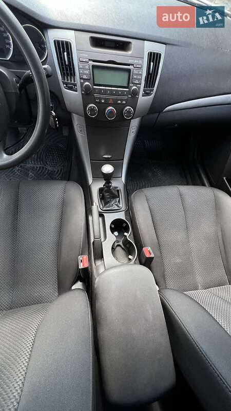 Седан Hyundai Sonata 2008 в Львове