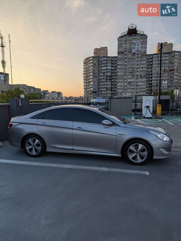 Седан Hyundai Sonata 2012 в Києві
