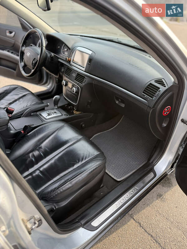 Седан Hyundai Sonata 2006 в Киеве