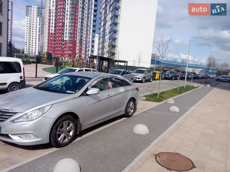 Седан Hyundai Sonata 2013 в Києві