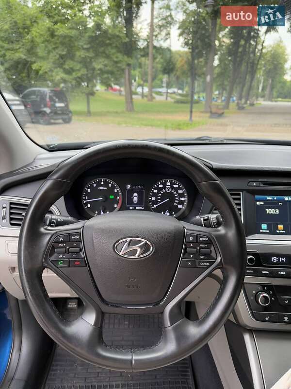 Седан Hyundai Sonata 2016 в Киеве