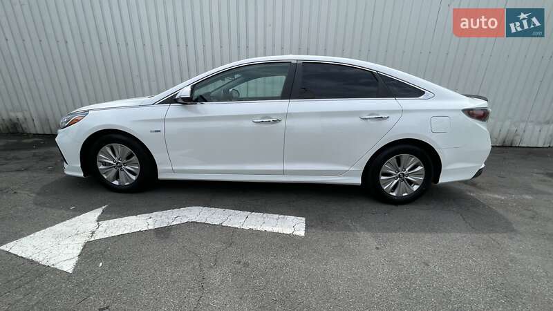 Седан Hyundai Sonata 2019 в Києві