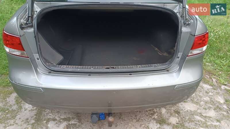 Седан Hyundai Sonata 2008 в Чернигове