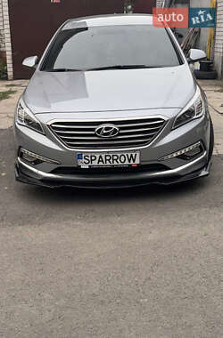 Седан Hyundai Sonata 2015 в Дніпрі