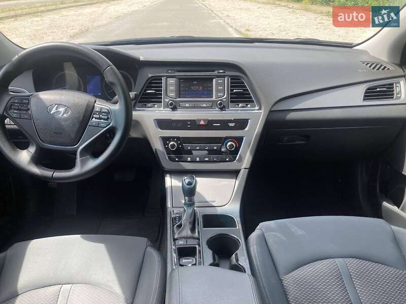 Седан Hyundai Sonata 2016 в Дніпрі