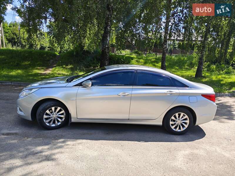 Hyundai Sonata 2012