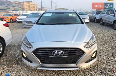 Седан Hyundai Sonata 2017 в Киеве