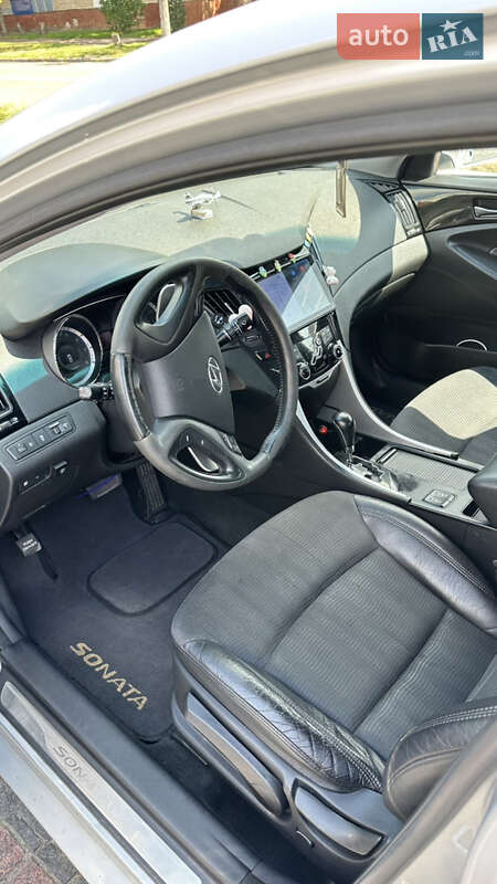 Седан Hyundai Sonata 2012 в Чернигове