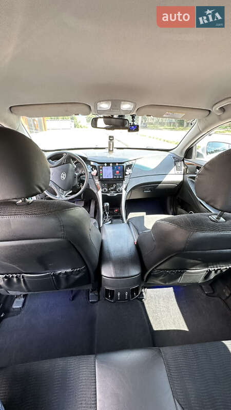 Седан Hyundai Sonata 2012 в Чернигове