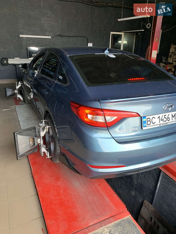 Седан Hyundai Sonata 2016 в Львове