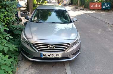 Седан Hyundai Sonata 2016 в  фото 30 Седан Hyundai Sonata 2016 в