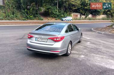 Седан Hyundai Sonata 2016 в  фото 8 Седан Hyundai Sonata 2016 в