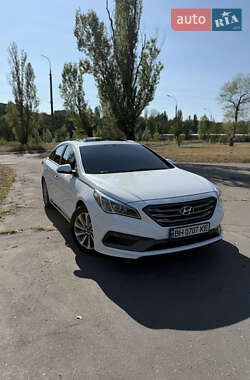 Седан Hyundai Sonata 2016 в Каменском